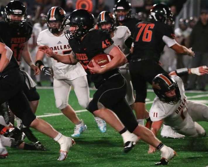 Silverton's Hayden Roth has rushed for a team-high 742 yards and 14 touchdowns. (Photo by Ted Miller)
