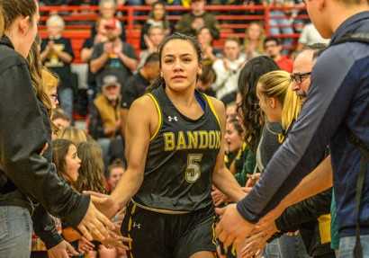 Bandon's Traylyn Arana, a transfer from 1A Glendale, is averaging a team-high 19.0 points. (Photo by Tom Hutton)