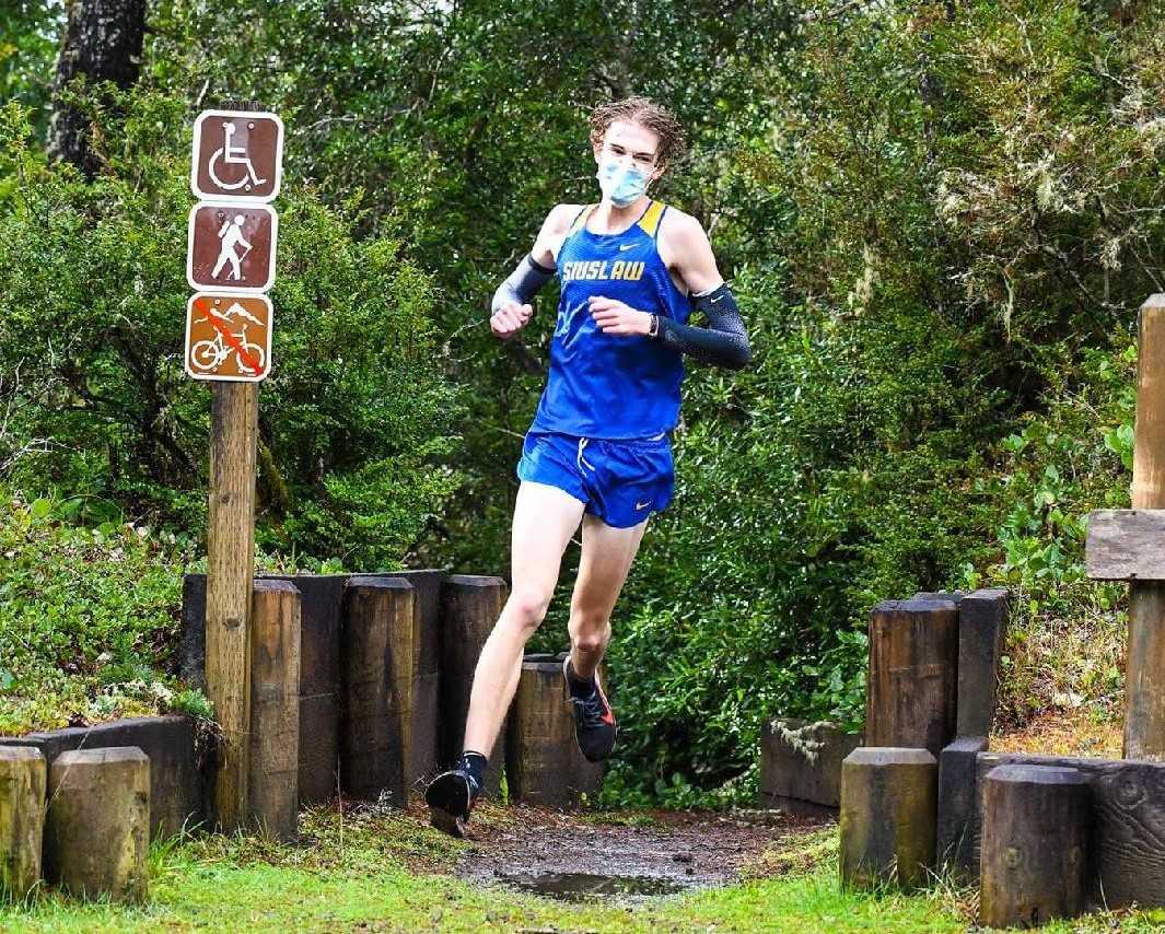 Siuslaw junior Chad Hughes races Saturday against Bandon at Siltcoos Outlet. (Photo by Becky Holbrook)
