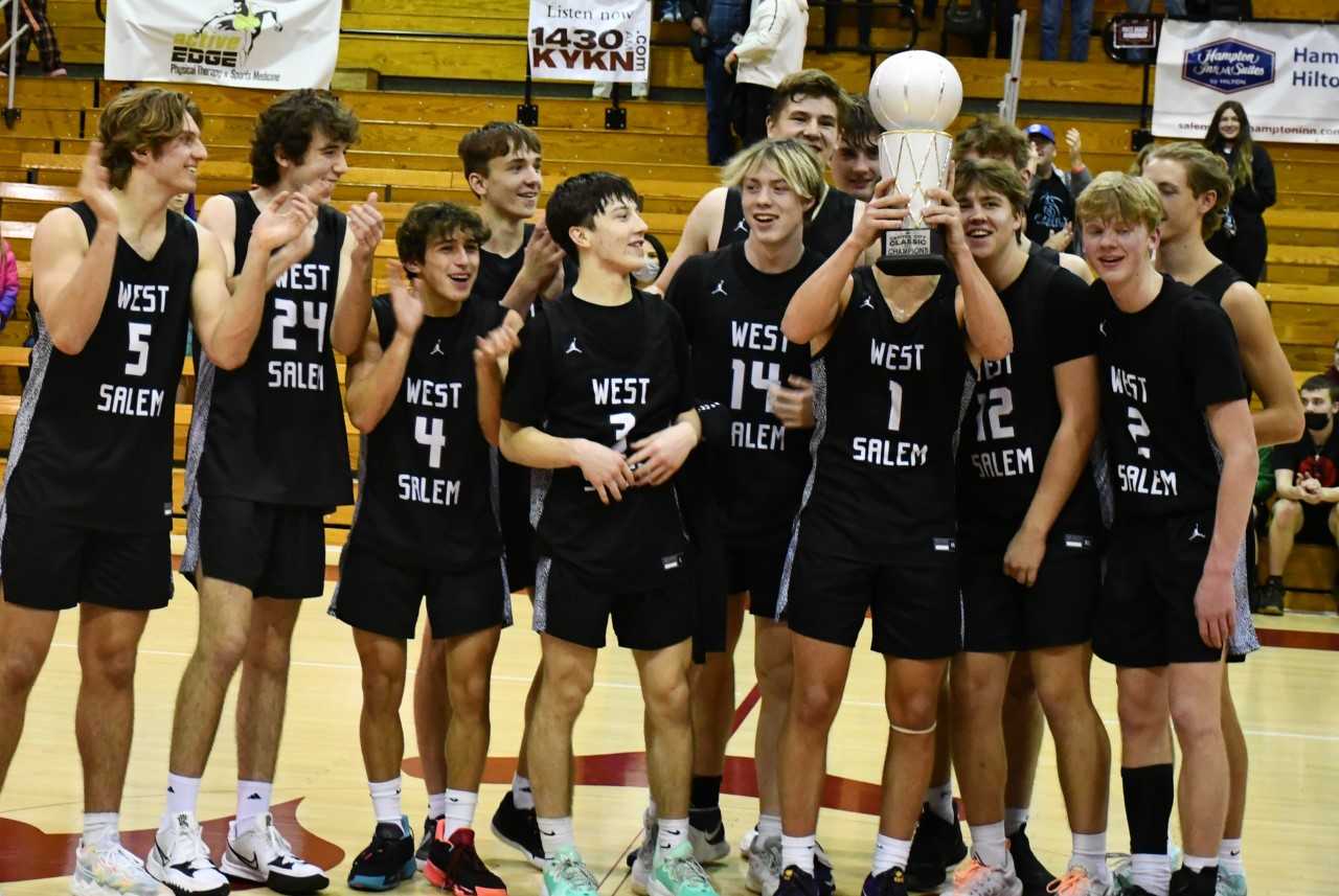West Salem receives the first-place trophy after edging Wilsonville in the Capitol City Classic final.(Photo by Jeremy McDonald)