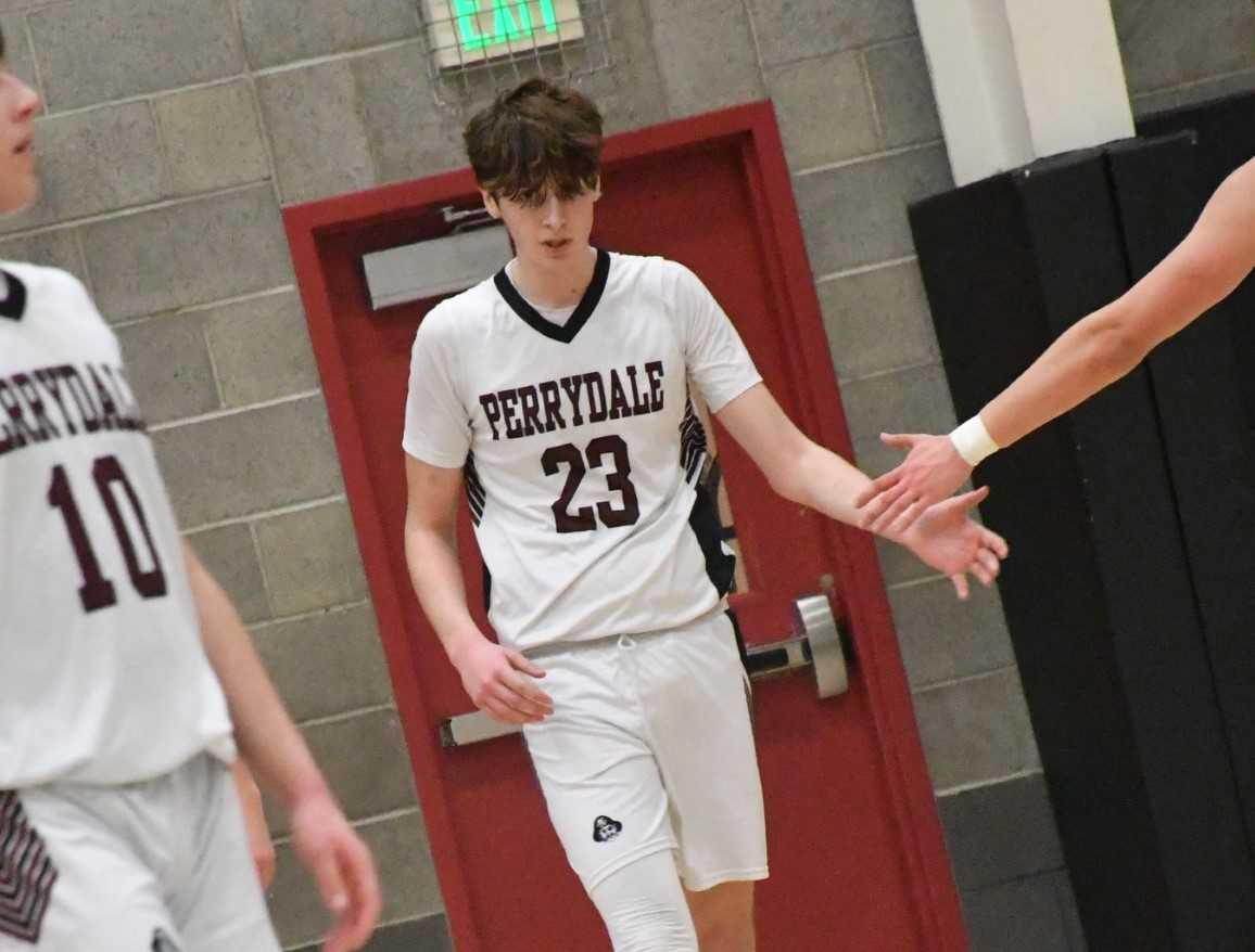 Perrydale's Lucas Thorson, a 6-7 senior post, scored 15 points in Tuesday's playoff win over Adrian. (Photo by Jeremy McDonald)