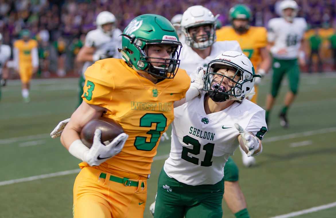 West Linn senior Casey Tawa has caught 11 of Ethan Coleman's 22 touchdown passes. (Photo by Brad Cantor)