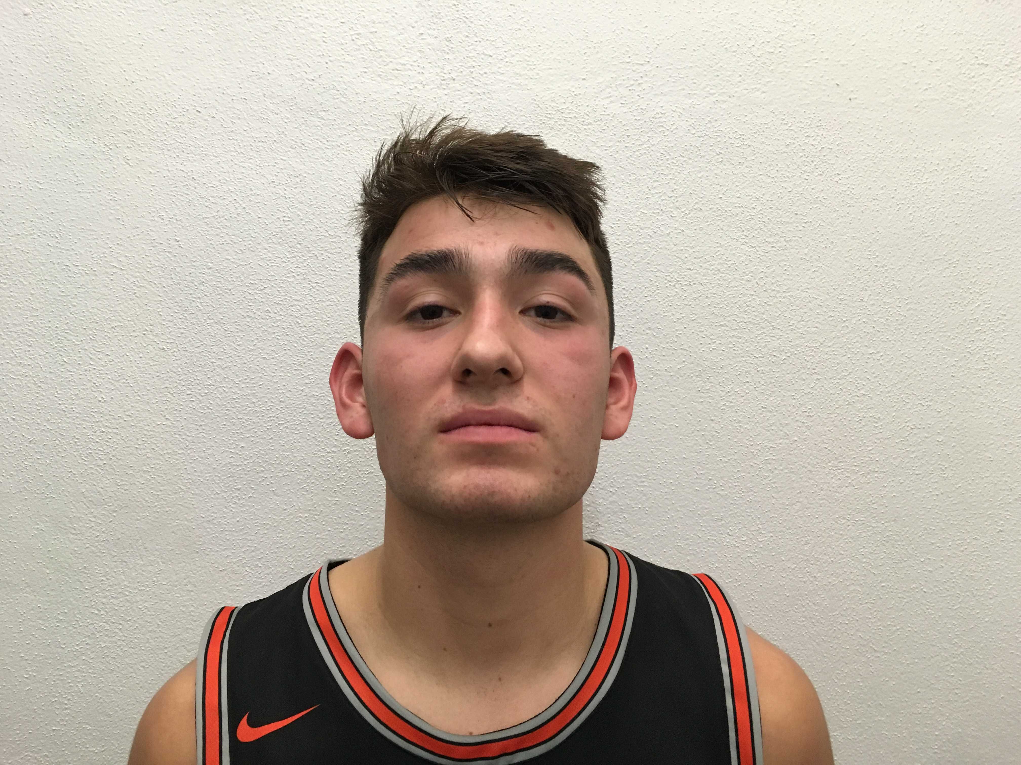 Silverton senior point guard David Gonzales scored 21 of his 34 points in the first half Friday night.