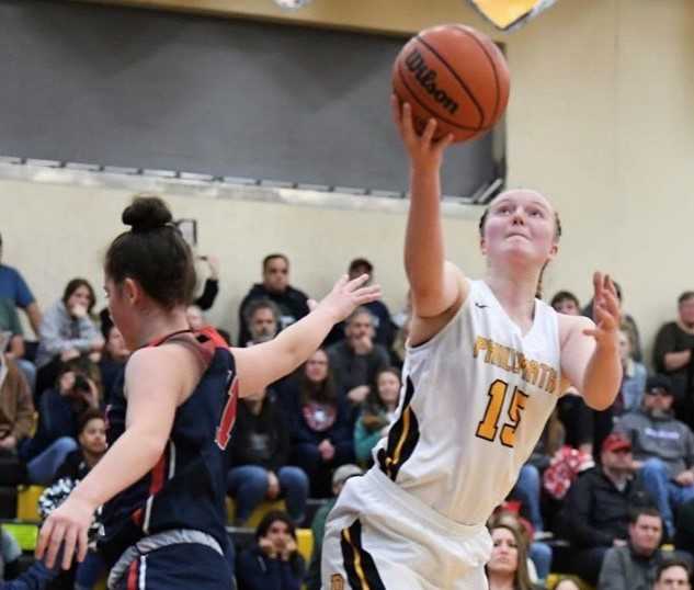 Philomath's Sage Kramer scored 30 points in a half and shot 16 for 16 in a game. (Photo by Logan Hannigan-Downs)