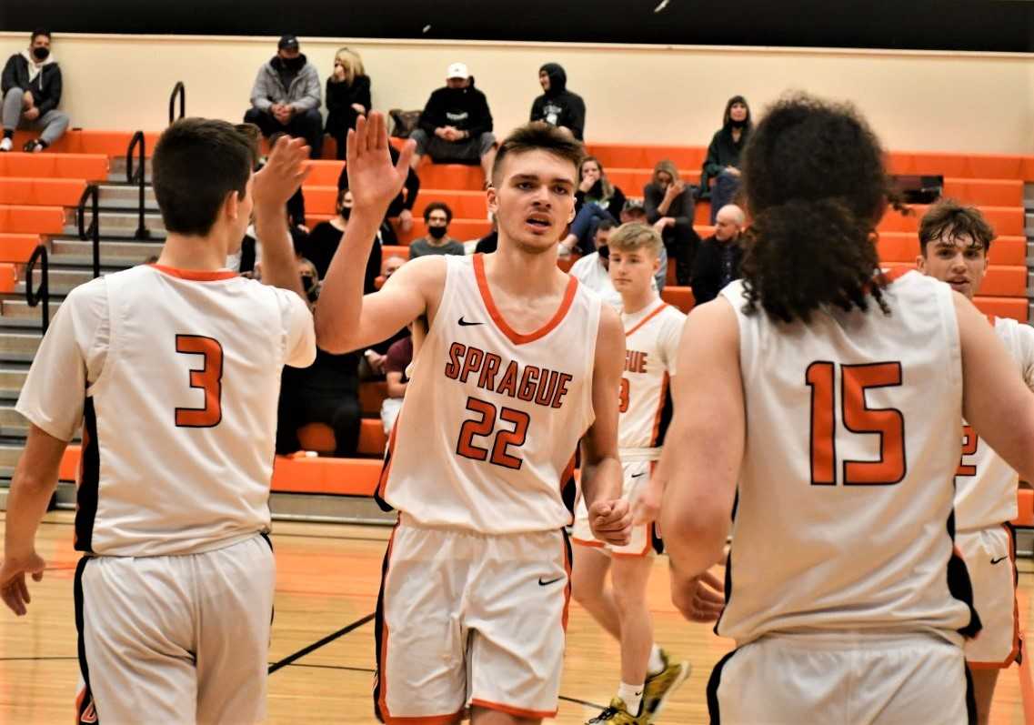 Sprague senior Dallon Morgan (22) has scored 92 points in the team's first three conference games. (Photo by Jeremy McDonald)